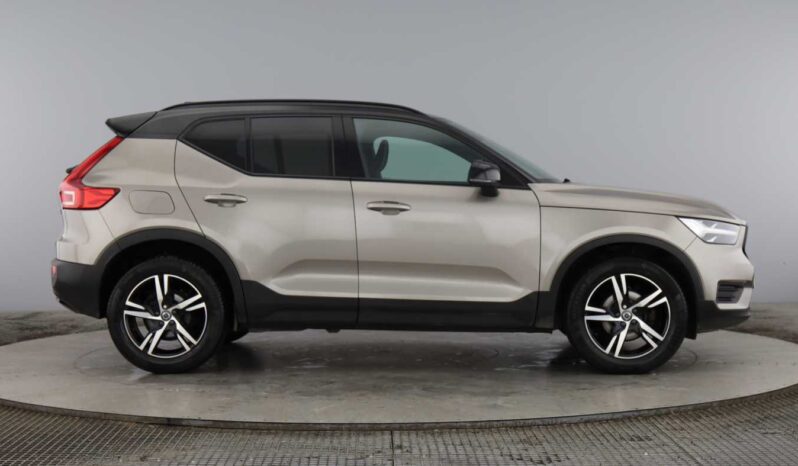 Used Volvo XC40 R-Design, T3 Automatic full