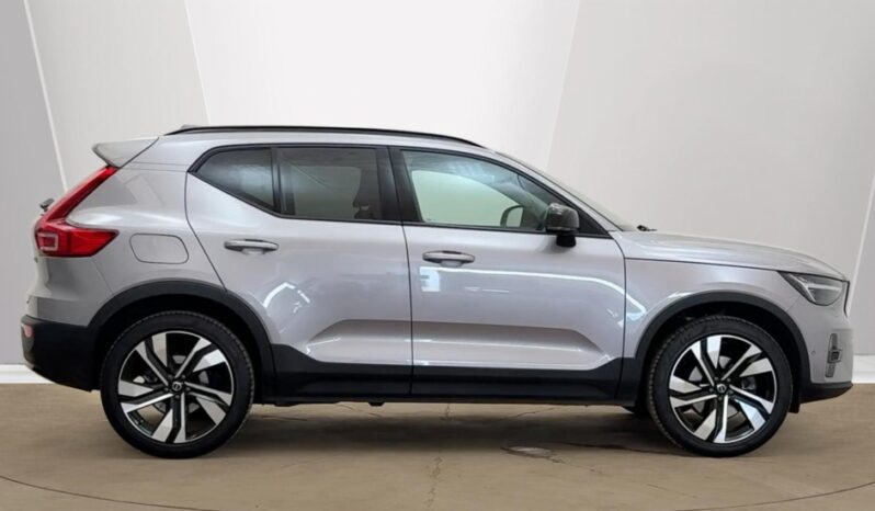 Used Volvo XC40 Ultra, B4 Mild hybrid, Petrol, Dark full