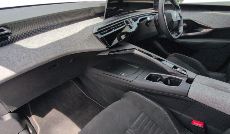 Used Peugeot 3008 73kWh GT Auto 5dr full