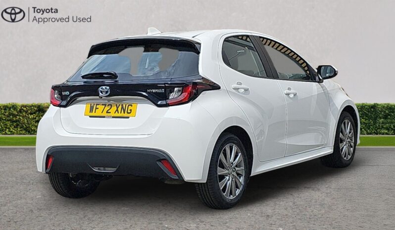 Used Toyota Yaris 1.5 VVT-h Icon E-CVT Euro 6 (s/s) 5dr full