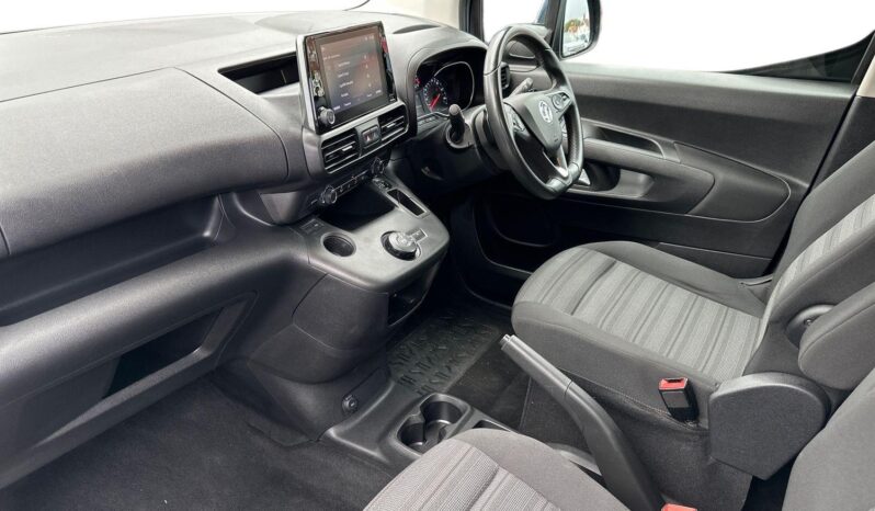 Used Vauxhall Combo Life 1.2 Turbo SE Auto Euro 6 (s/s) 5dr full
