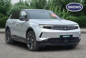Used Vauxhall Grandland 73kWh GS Auto 5dr