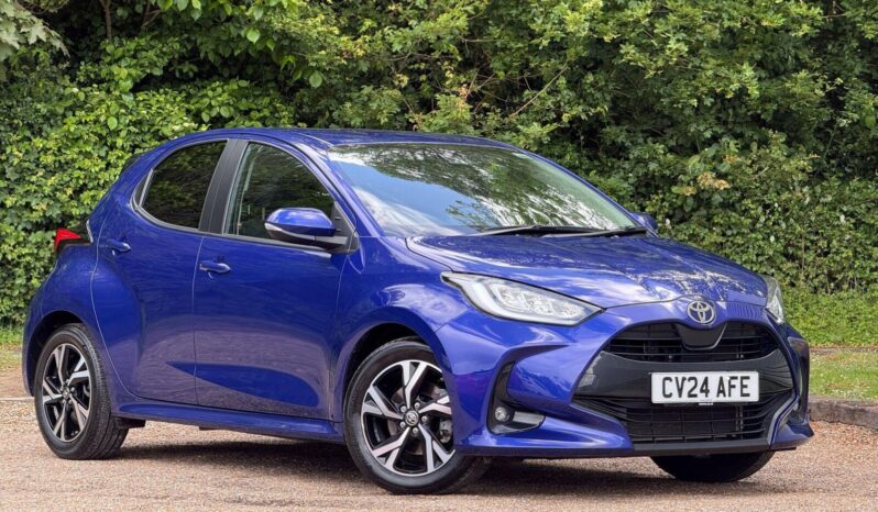 Used Toyota Yaris 1.5 VVT-h Design Hatchback 5dr Petrol Hybrid E-CVT Euro 6 (s/s) (116 ps) full