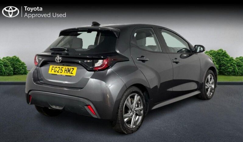Used Toyota Yaris 1.5 VVT-h Icon E-CVT Euro 6 (s/s) 5dr full