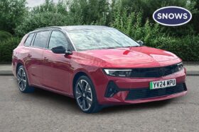 Used Vauxhall Astra 54kWh Ultimate Sports Tourer Auto 5dr