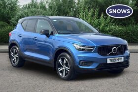 Used Volvo XC40 2.0 T4 R-Design Auto AWD Euro 6 (s/s) 5dr
