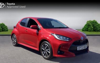Used Toyota Yaris 1.5 VVT-h Design E-CVT Euro 6 (s/s) 5dr
