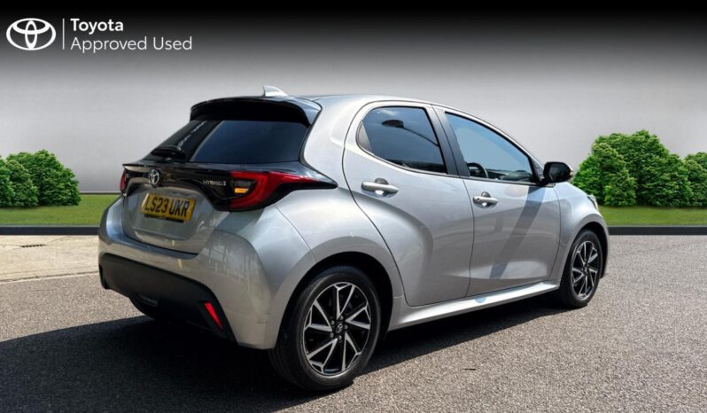 Used Toyota Yaris 1.5 VVT-h Design Hatchback 5dr Petrol Hybrid E-CVT Euro 6 (s/s) (116 ps) full