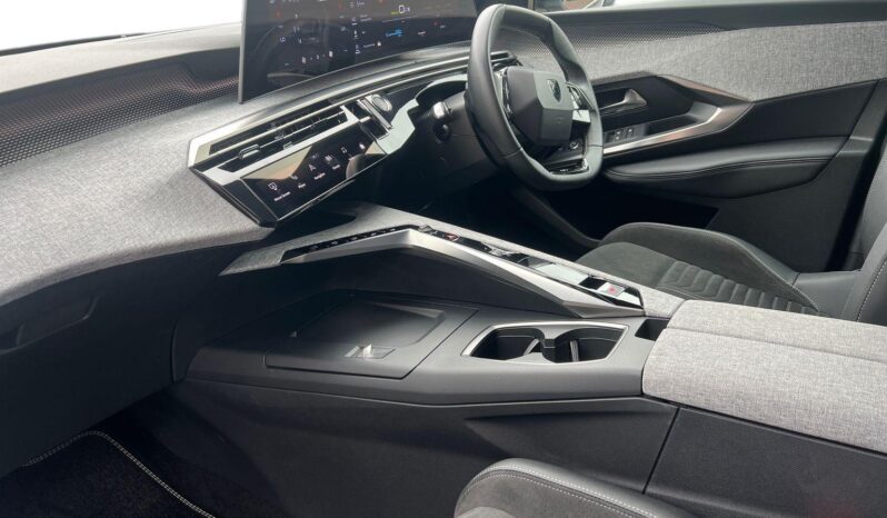 Used Peugeot 5008 73kWh GT Auto 5dr full