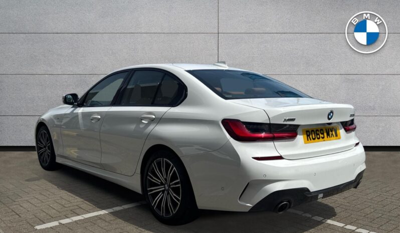 Used BMW 3 Series 320i xDrive M Sport Saloon full