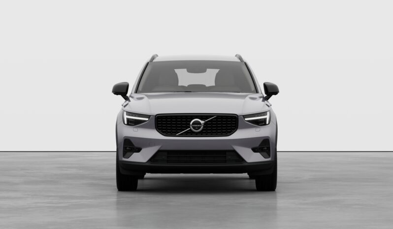 Used Volvo XC40 Plus Pro full