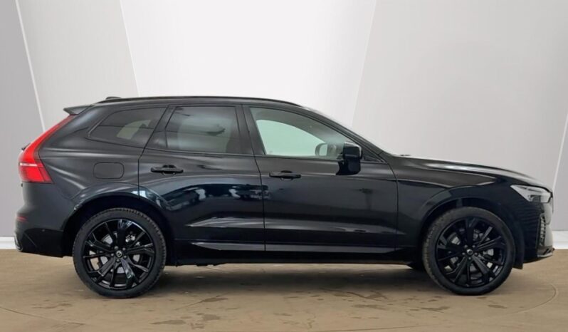 Used Volvo XC60 Black Edition Ultra, B5 AWD Mild hybrid, Petrol full