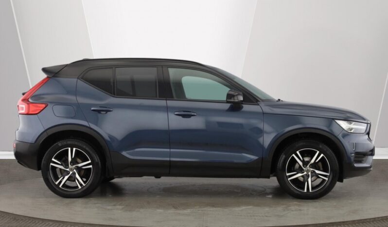 Used Volvo XC40 R-Design, T3 Automatic full