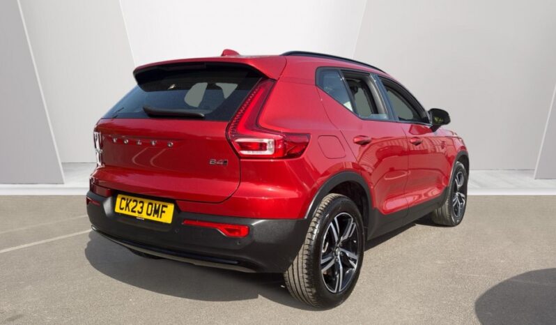 Used Volvo XC40 Plus, B4 AWD mild hybrid, Petrol, Dark full