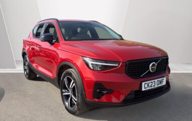 Used Volvo XC40 Plus, B4 AWD mild hybrid, Petrol, Dark