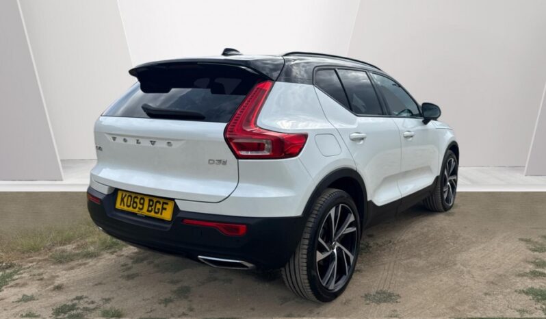 Used Volvo XC40 D3 R-Design Pro Automatic full
