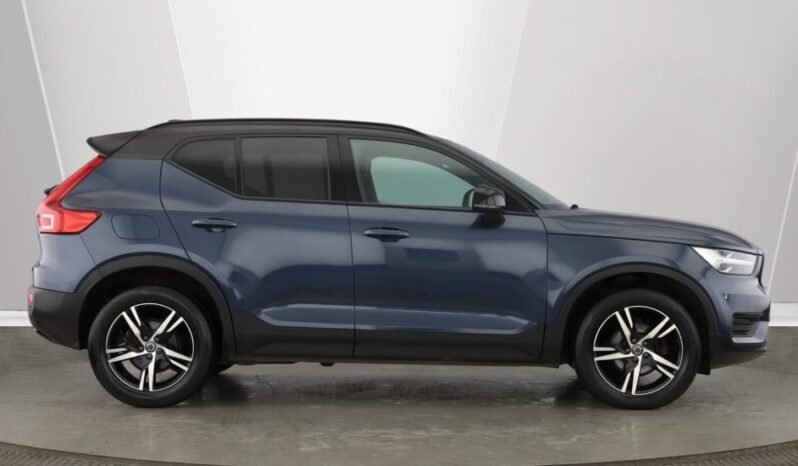 Used Volvo XC40 R-Design, T3 Automatic full