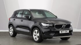 Used Volvo XC40 Momentum, T3 Manual