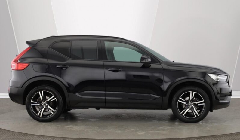 Used Volvo XC40 R-Design, T3 Automatic full
