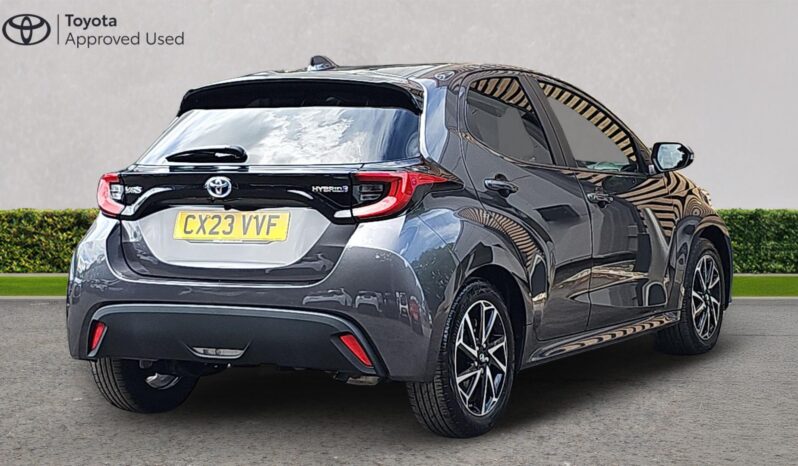 Used Toyota Yaris 1.5 VVT-h Design E-CVT Euro 6 (s/s) 5dr full