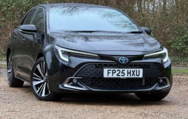 Used Toyota Corolla 1.8 VVT-h Design Hatchback 5dr Petrol Hybrid CVT Euro 6 (s/s) (140 ps)
