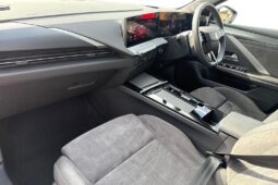 Used Vauxhall Astra 54kWh Ultimate Sports Tourer Auto 5dr full