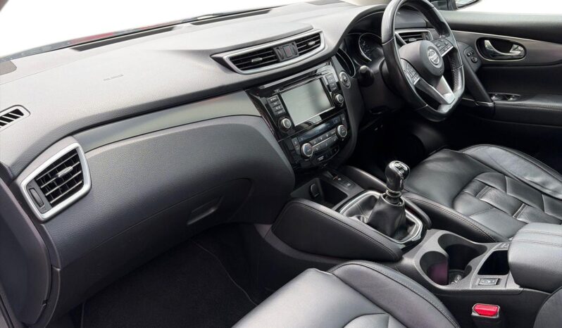 Used Nissan Qashqai 1.3 DIG-T N-Motion Euro 6 (s/s) 5dr full