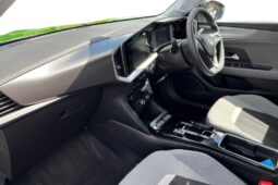 Used Vauxhall Mokka 50kWh Design Auto 5dr full