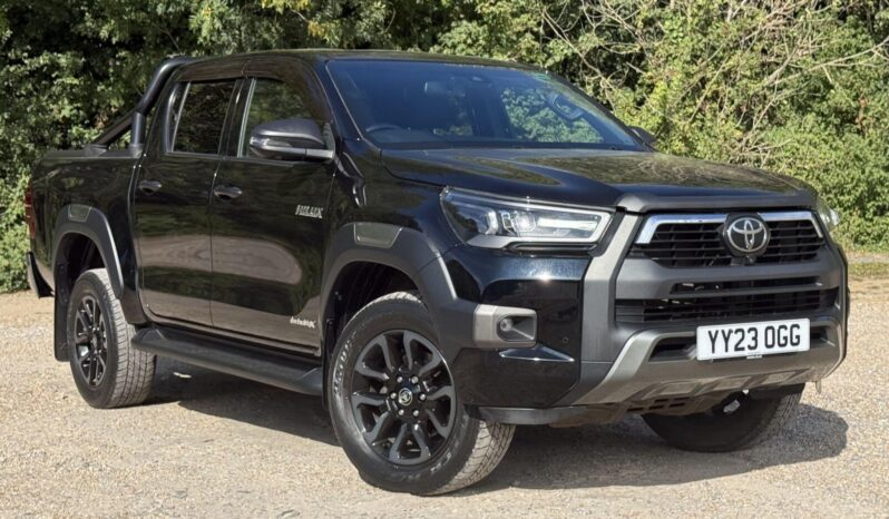 Used Toyota Hilux 2.8 D-4D Invincible X Auto 4WD Euro 6 (s/s) 4dr full