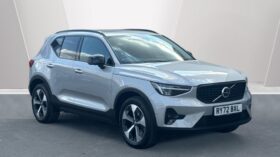 Used Volvo XC40 Ultimate, B4 mild hybrid, Petrol, Dark