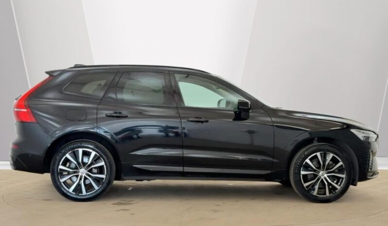 Used Volvo XC60 Plus, B5 AWD Mild hybrid, Petrol, Dark full