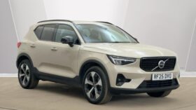 Used Volvo XC40 Plus, B4 Mild hybrid, Petrol, Dark