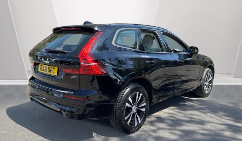 Used Volvo XC60 Momentum, B5 mild hybrid full