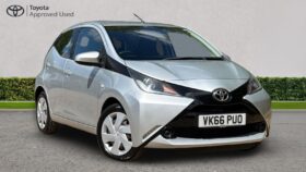Used Toyota AYGO 1.0 VVT-i x-play Hatchback 5dr Petrol Manual Euro 6 (68 ps)
