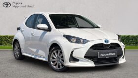 Used Toyota Yaris 1.5 VVT-h Icon Hatchback 5dr Petrol Hybrid E-CVT Euro 6 (s/s) (116 ps)