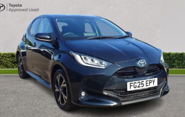 Used Toyota Yaris 1.5 VVT-h Design E-CVT Euro 6 (s/s) 5dr