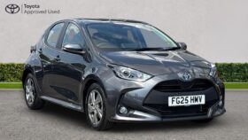 Used Toyota Yaris 1.5 VVT-h Icon E-CVT Euro 6 (s/s) 5dr