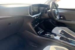 Used Vauxhall Mokka 50kWh Design Auto 5dr full