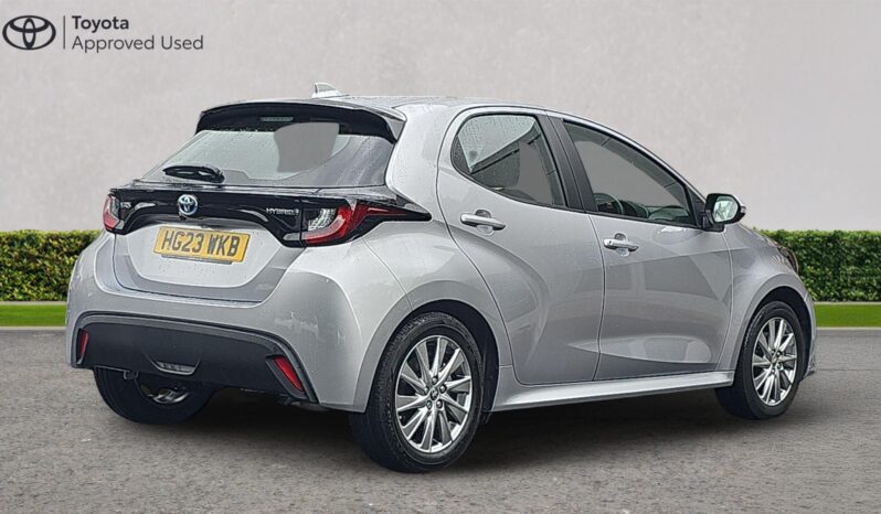 Used Toyota Yaris 1.5 VVT-h Icon E-CVT Euro 6 (s/s) 5dr full