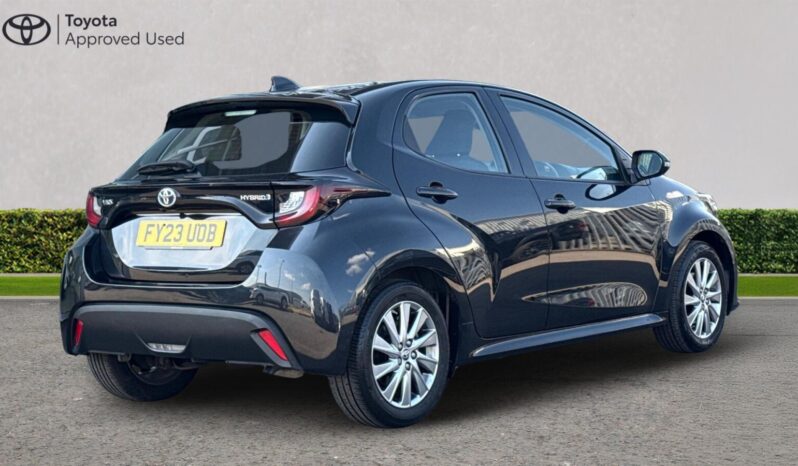 Used Toyota Yaris 1.5 VVT-h Icon Hatchback 5dr Petrol Hybrid E-CVT Euro 6 (s/s) (116 ps) full