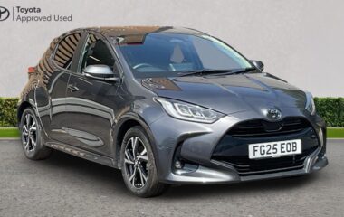 Used Toyota Yaris 1.5 VVT-h Design E-CVT Euro 6 (s/s) 5dr