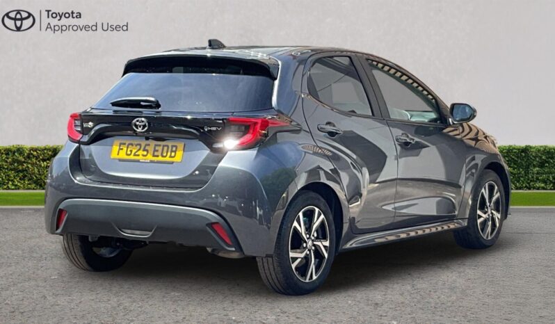 Used Toyota Yaris 1.5 VVT-h Design E-CVT Euro 6 (s/s) 5dr full