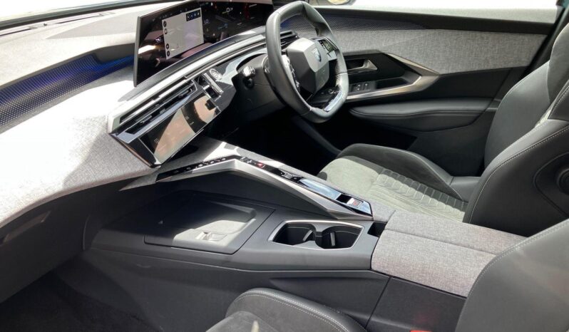Used Peugeot 5008 73kWh GT Auto 5dr full