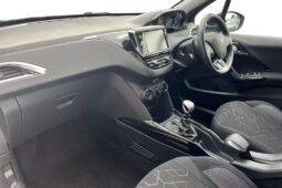 Used Peugeot 2008 1.2 PureTech Signature Euro 6 (s/s) 5dr full