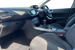 Used Peugeot 308 1.2 PureTech Allure Premium Euro 6 (s/s) 5dr full