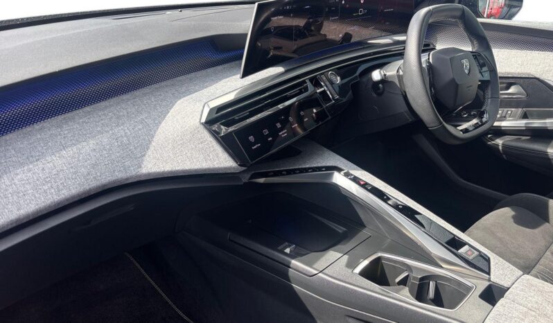 Used Peugeot 5008 73kWh GT Auto 5dr full