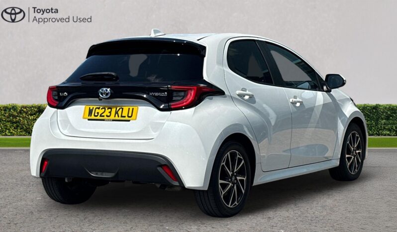 Used Toyota Yaris 1.5 VVT-h Design E-CVT Euro 6 (s/s) 5dr full