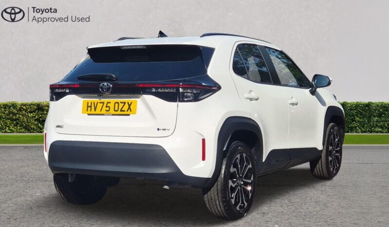 Used Toyota Yaris Cross 1.5 VVT-h Design E-CVT Euro 6 (s/s) 5dr full