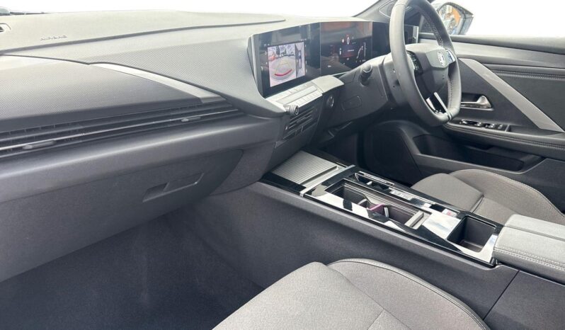 Used Vauxhall Astra 54kWh GS Auto 5dr full
