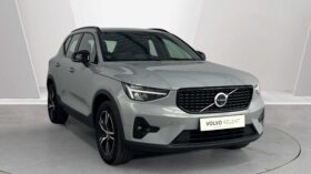 Used Volvo XC40 Plus, B3 Mild hybrid, Petrol, Dark
